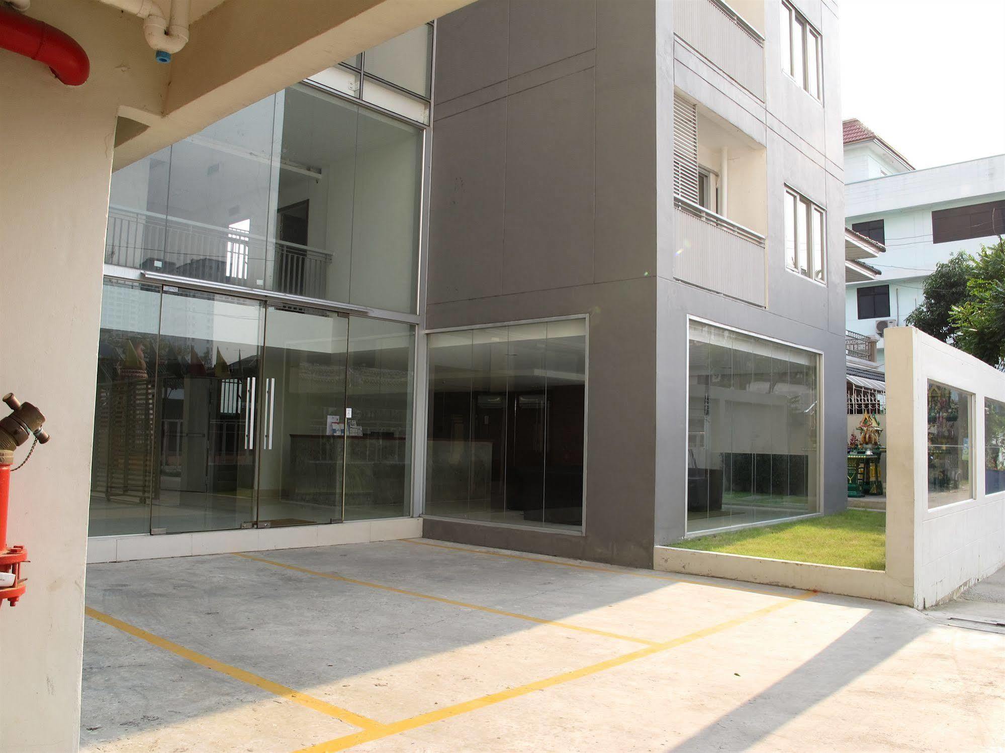 Ban Khlong Nang Li Utd Apartments Sukhumvit المظهر الخارجي الصورة